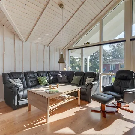 Feriehus Hellena - 90m From The Sea By Interhome